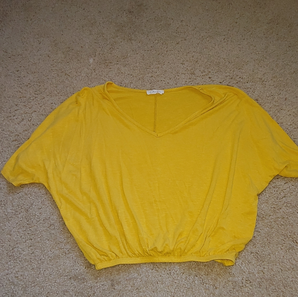 Slightly cropped tees